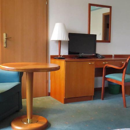 Hotel Elekt Czaplinek Esterno foto